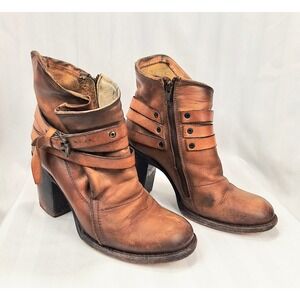 Freebird by Steven Blaze Tan Leather Moto Ankle Boots Buckle Straps Womens 9